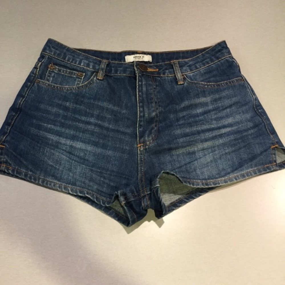 Forever 21 Denim shorts SZ 27